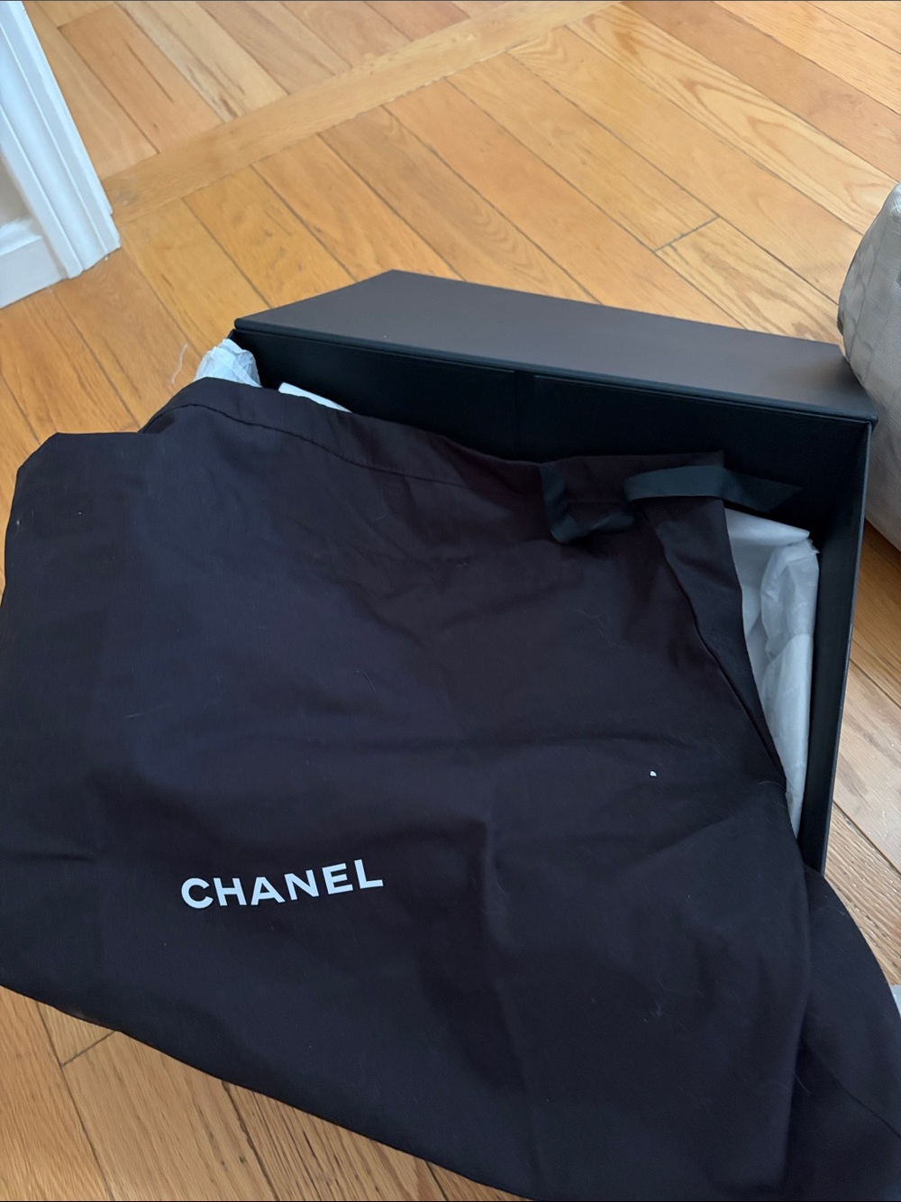 CHANEL 25 beige suede and black lambskin - Picture 11 of 12